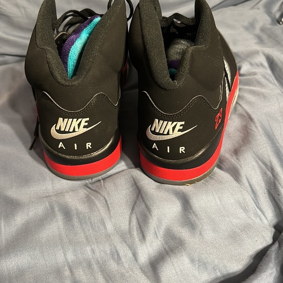 Jordan’s excellent condition size 12 no box - Picture 3 of 9